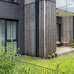 D33 Vilnius - Brand New Luxury Apartment With Terrace, Garden, Ac And Parking