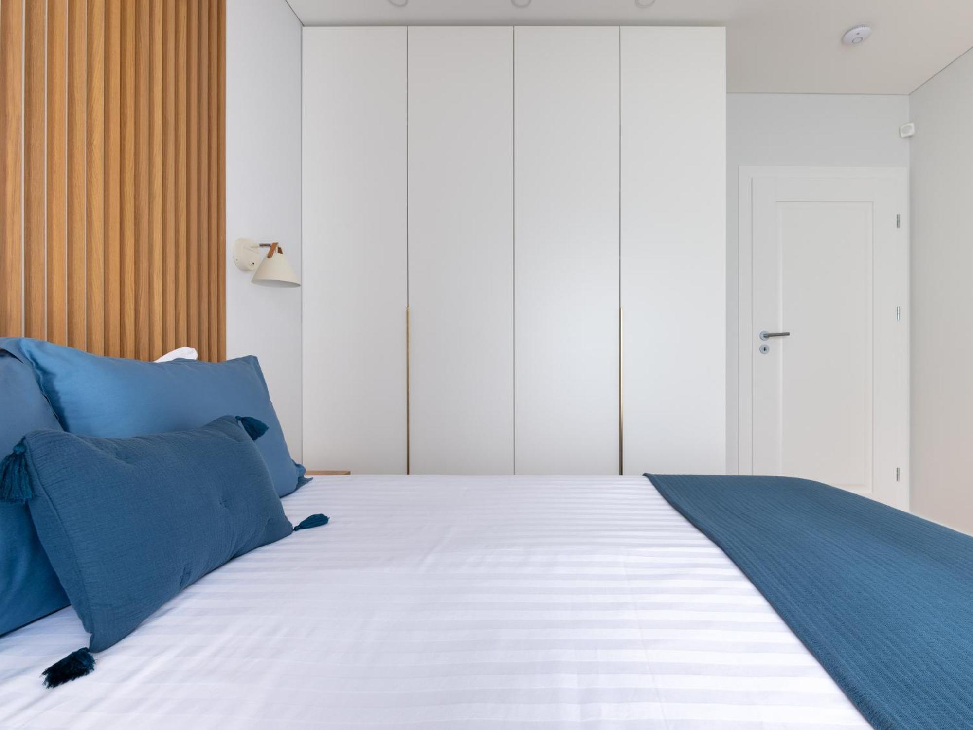 Apartment D33 - Brand New Luxury With Terrace, Garden, Ac And Parking *